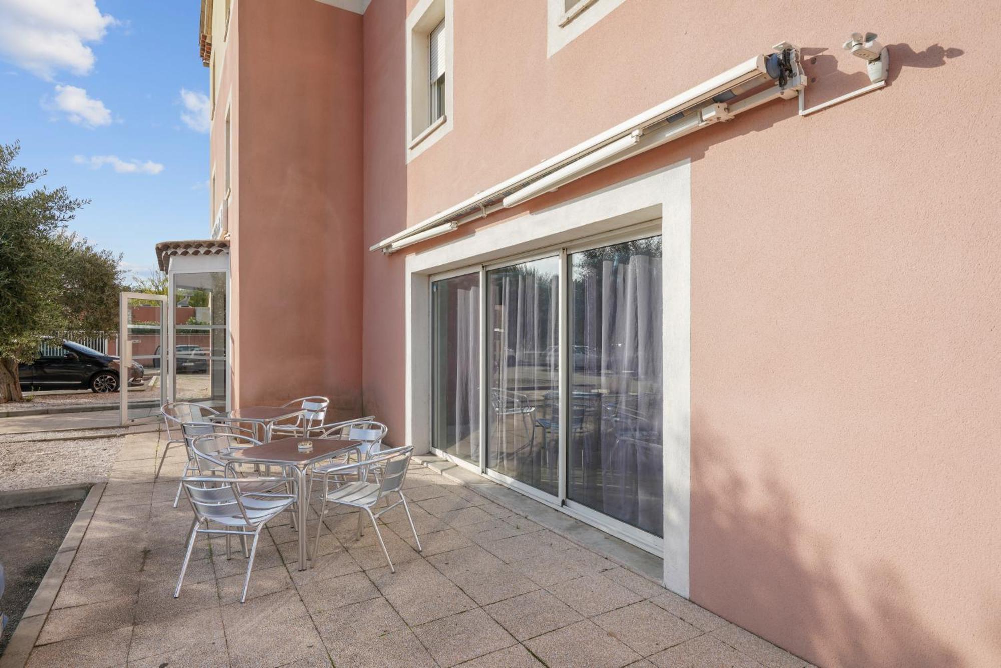 Hotel Akena Chateaurenard - Parc Des Expositions Avignon Экстерьер фото